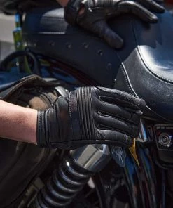 Cool-Tec Gloves Milwaukee Leather MG7536 Men’s Black'Cool-Tec' Leather Riding Gloves With Flex Knuckles