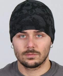 Hot Leathers KHB1036 Ancient Skulls Knit Cap